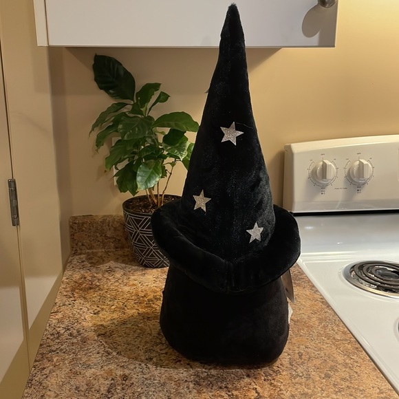 Rae Dunn Witch’s Brew Halloween Gnome Holding Cauldron - Picture 4 of 4